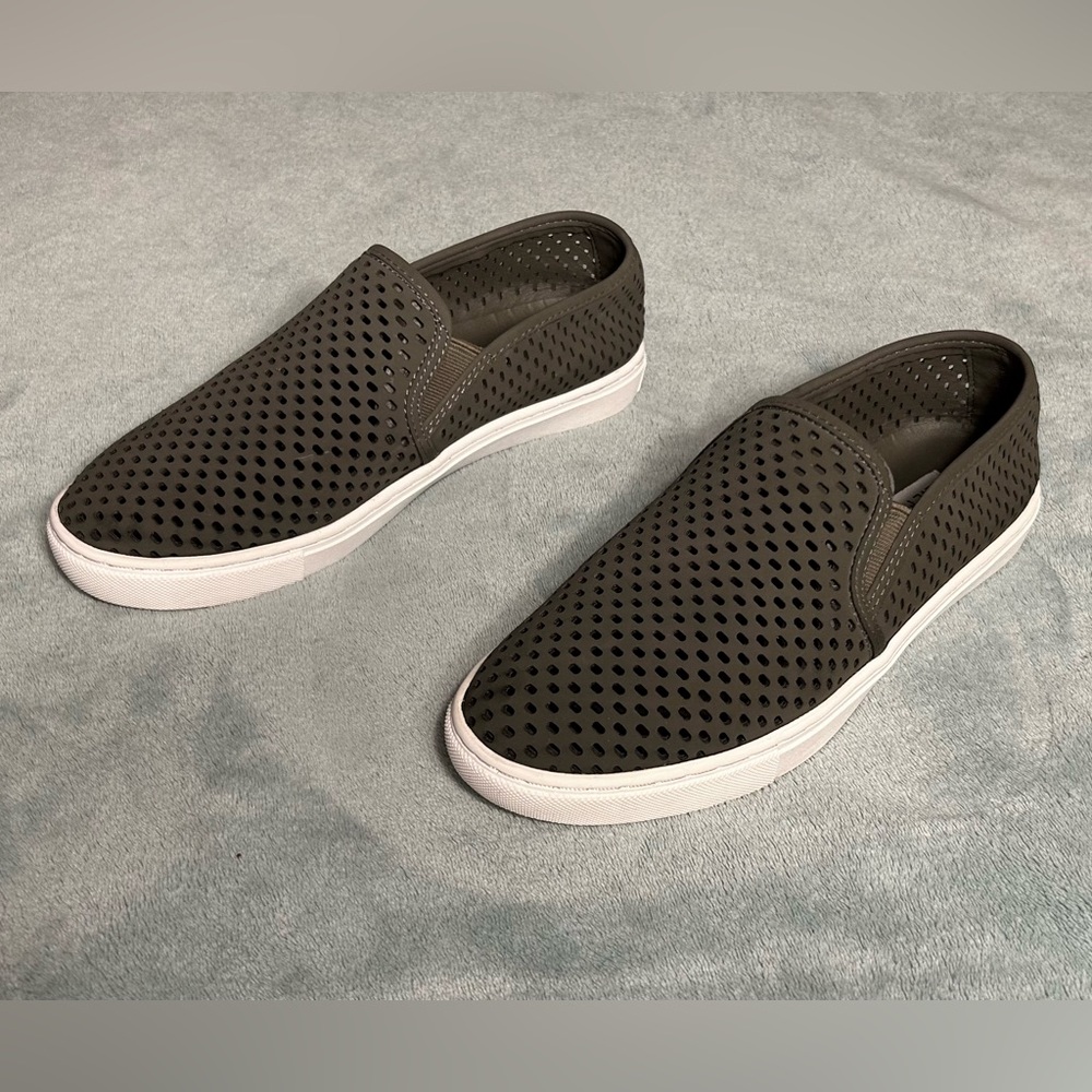 Steve Madden mesh/perforated slip on sneaker. Dark gray. Size 9.5